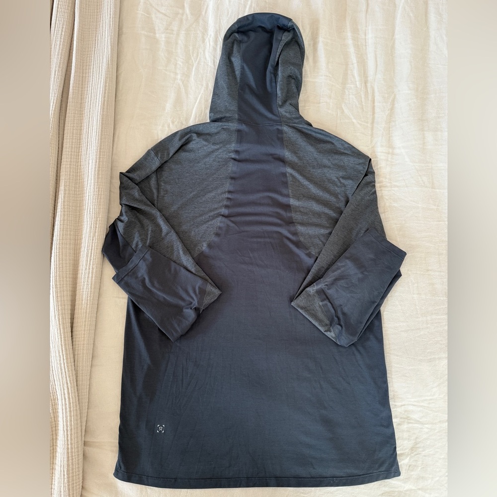 Lululemon Men’s License to Train Hoodie - Picture 4 of 5